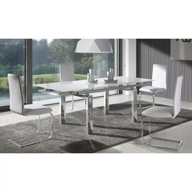 Silla de comedor tapizada en blanco SELENA